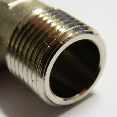 Coude égal mâle conique