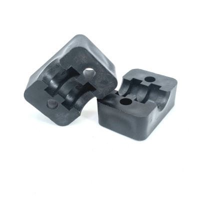 Collier de fixation simple polypropylène pour tube.