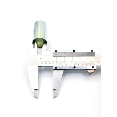 Jupe tôle à sertir pour flexible de climatisation mince