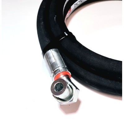 Flexible équipé 2SN embouts serti femelle ORFS