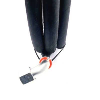 Flexible équipé 2SN embouts serti femelle ORFS