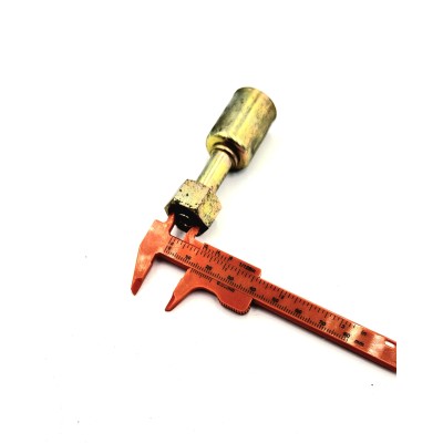 Embout à sertir femelle droit avec jupe pour tuyau climatisation