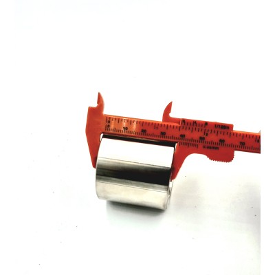 Jupe à sertir pour tuyau industriels sans dénudage inoxydable