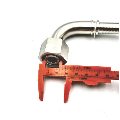 Embout à sertir femelle DKOL coudé 90° inox