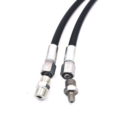 Flexible de graissage équipé embout femelle écrou métrique